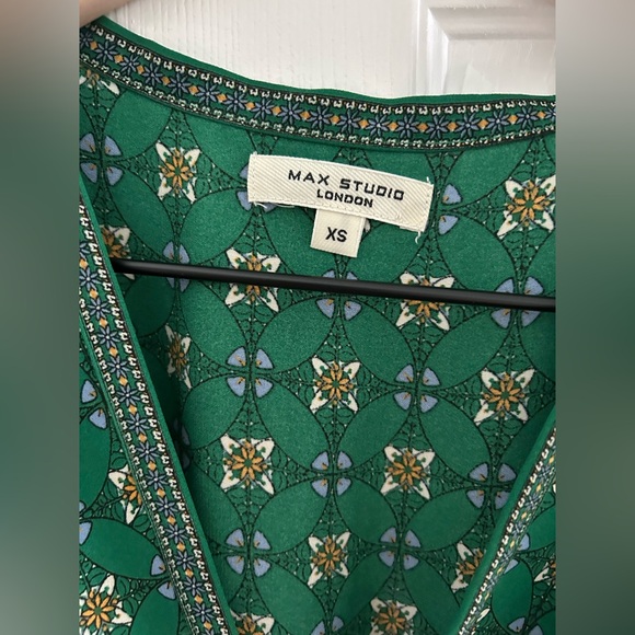 Max Studio London Hunter Green Maxi Dress - Picture 3 of 4